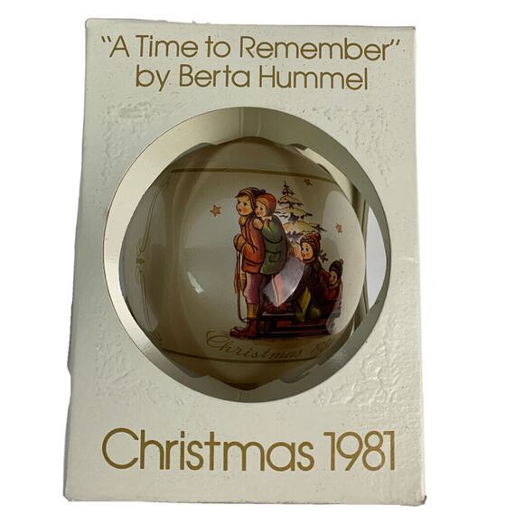 Vintage Schmid Christmas 1981 Glass Ornament "A Time to Remeber" by Berta Hummel - Picture 1 of 7
